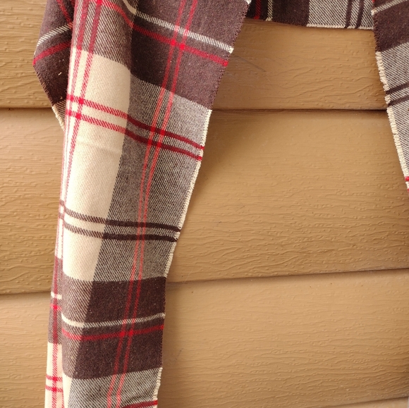 Scarf - Picture 3 of 7